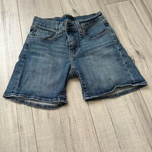 Used Levi’s girls’ Blue Jean Denim- Size 25